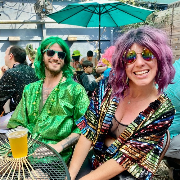 Meet your Posher - Picture 3 of 4